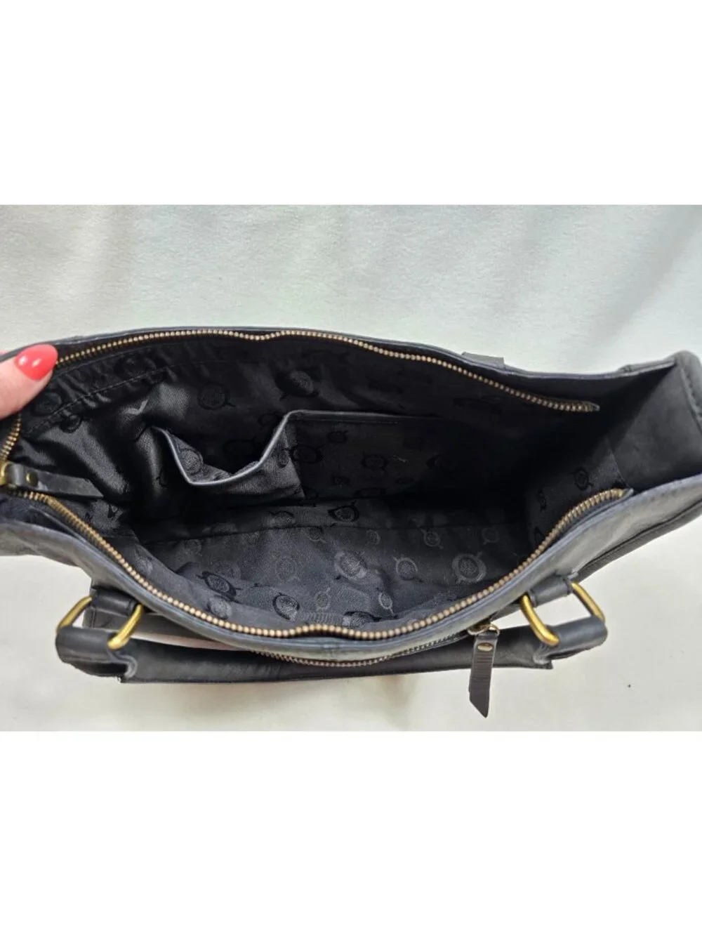 Born Black Leather Handbag With Double Handles & Zipper Closure - Picture 11 of 13